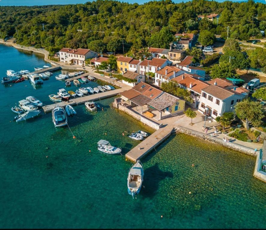 Apartments Ana Pogana Punta Križa Dış mekan fotoğraf